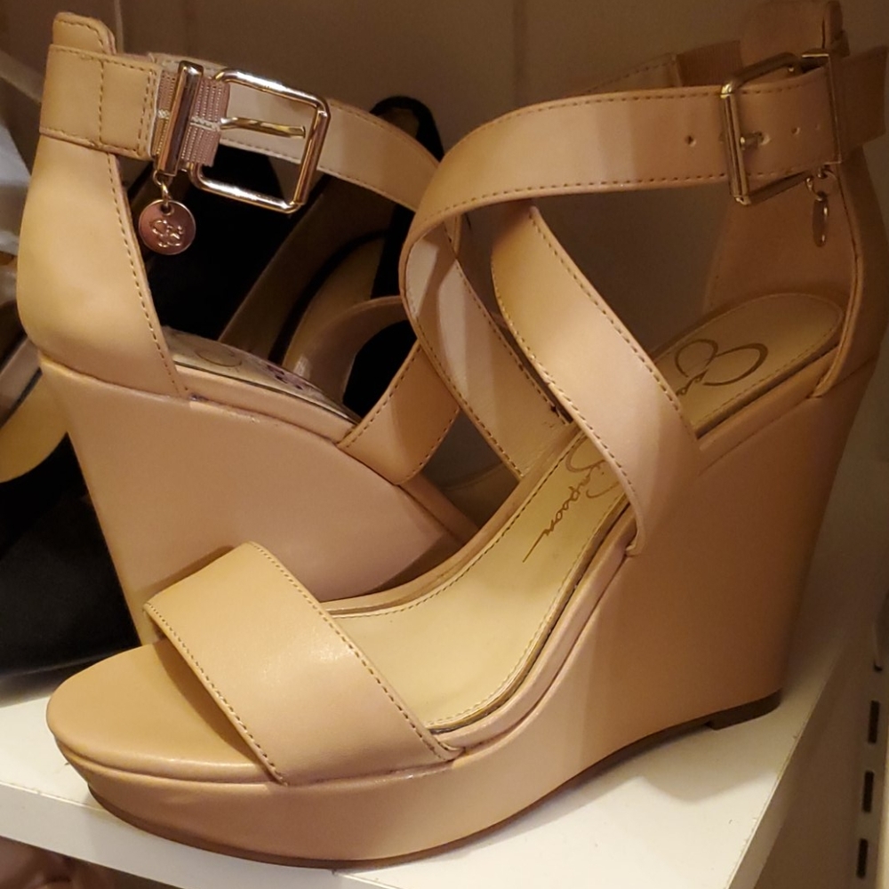 Jessica Simpson Wedges